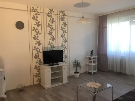 eladó panel lakás, Mosonmagyaróvár