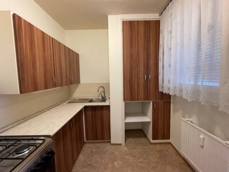 eladó panel lakás, Nyíregyháza