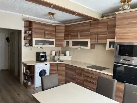 eladó panel lakás, Nyíregyháza