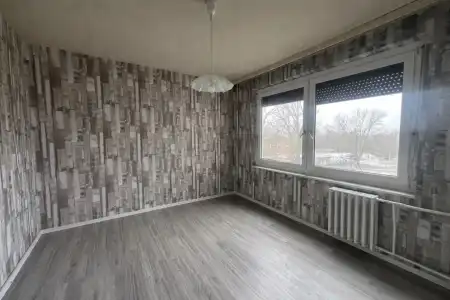 Eladó panel lakás, Oroszlány 2 szoba 53 m² 31.9 M Ft