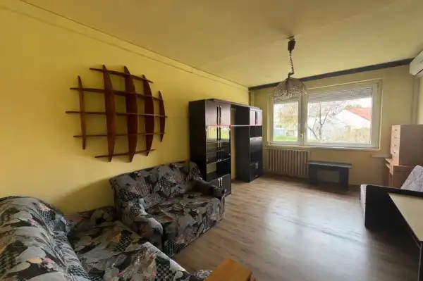 Eladó panel lakás, Oroszlány 2 szoba 53 m² 32 M Ft