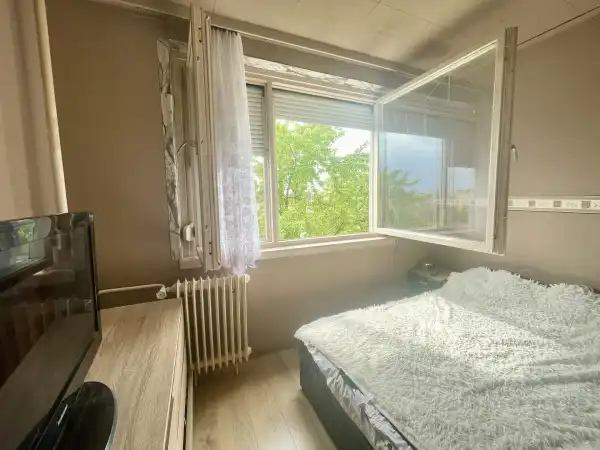 Eladó panel lakás, Oroszlány 1+1 szoba 36 m² 21.3 M Ft