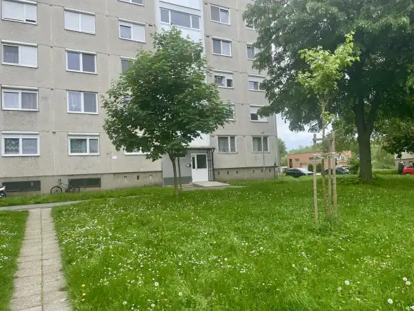 Eladó panel lakás, Oroszlány 1+2 szoba 62 m² 31.2 M Ft