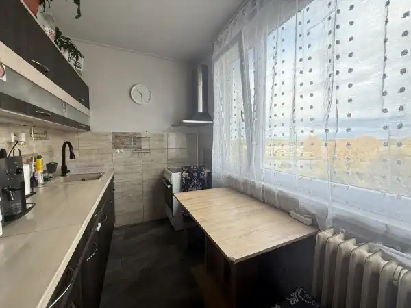 Eladó panel lakás, Oroszlány 2+1 szoba 62 m² 36.8 M Ft Eladó panel lakás, Oroszlány 2+1 szoba 62 m² 36.8 M Ft