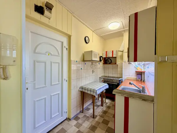 Eladó panel lakás, Oroszlány 1+1 szoba 36 m² 39.5 M Ft