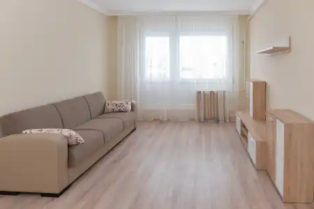 eladó panel lakás, Paks