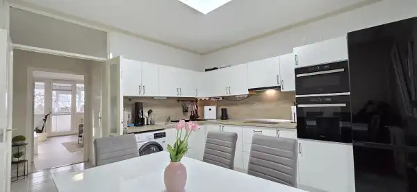 Eladó panel lakás, Paks 2+1 szoba 57 m² 46.99 M Ft