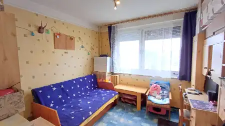 eladó panel lakás, Salgótarján