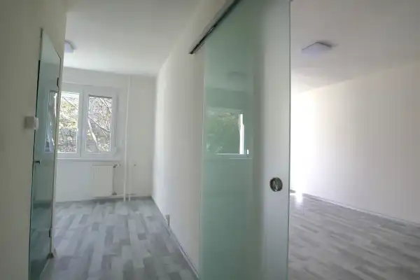 Eladó panel lakás, Szeged 2 szoba 35 m² 44.9 M Ft