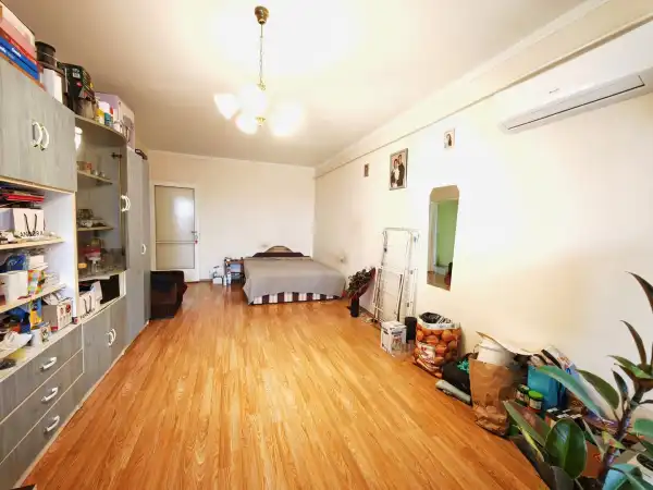 Eladó panel lakás, Szeged 2 szoba 55 m² 54.7 M Ft