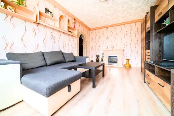 Eladó panel lakás, Szeged 2 szoba 47 m² 41.9 M Ft