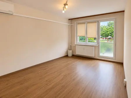 eladó panel lakás, Székesfehérvár
