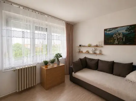 Eladó panel lakás, Székesfehérvár 2 szoba 55 m² 53.9 M Ft