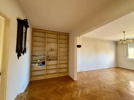 eladó panel lakás, Székesfehérvár