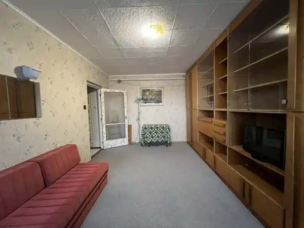 Eladó panel lakás, Székesfehérvár 2 szoba 49 m² 51.9 M Ft