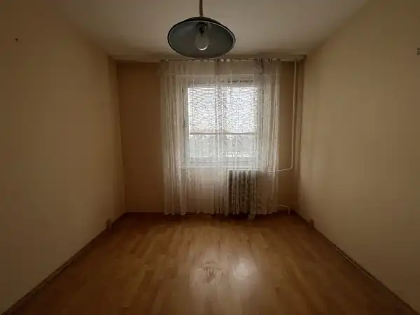 Eladó panel lakás, Székesfehérvár 4 szoba 68 m² 59.9 M Ft