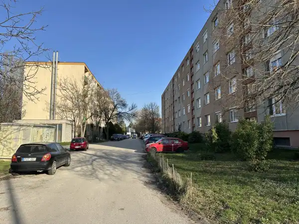 Eladó panel lakás, Székesfehérvár 2 szoba 51 m² 50.9 M Ft