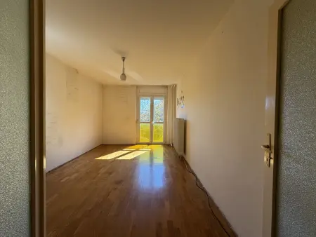 Eladó panel lakás, Székesfehérvár 2 szoba 45 m² 37.9 M Ft