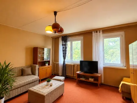 Eladó panel lakás, Székesfehérvár 2 szoba 42 m² 39.9 M Ft