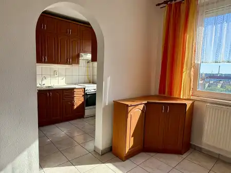 eladó panel lakás, Székesfehérvár