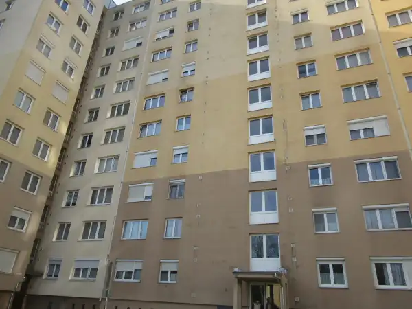 Eladó panel lakás, Szombathely 2 szoba 49 m² 26.9 M Ft