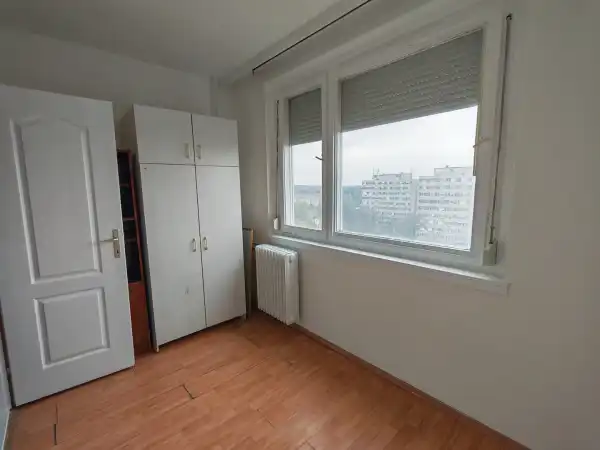 Eladó panel lakás, Tatabánya 1+1 szoba 36 m² 29.9 M Ft