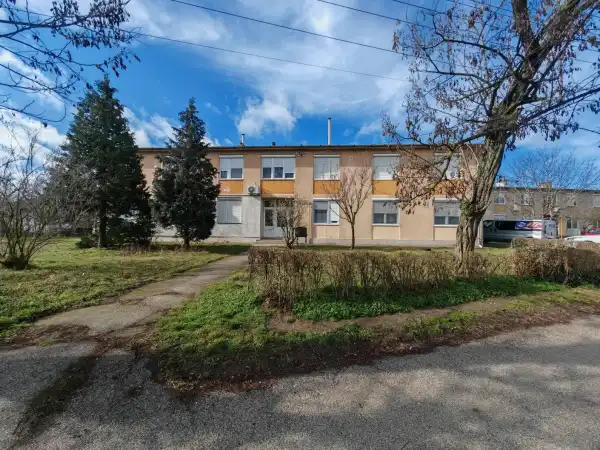 Eladó panel lakás, Tatabánya 2 szoba 53 m² 33 M Ft