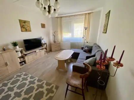 Eladó panel lakás, Tatabánya 2 szoba 53 m² 38.9 M Ft