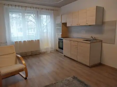 eladó panel lakás, Tatabánya