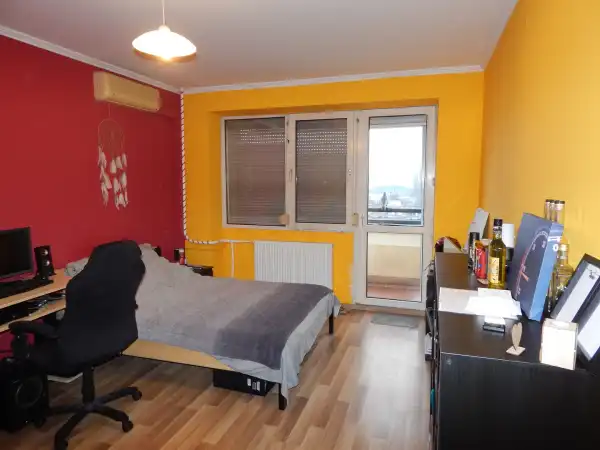 Eladó panel lakás, Tatabánya 1 szoba 37 m² 34 M Ft