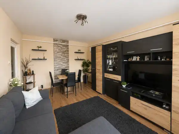 Eladó panel lakás, Tatabánya 2 szoba 51 m² 42.99 M Ft