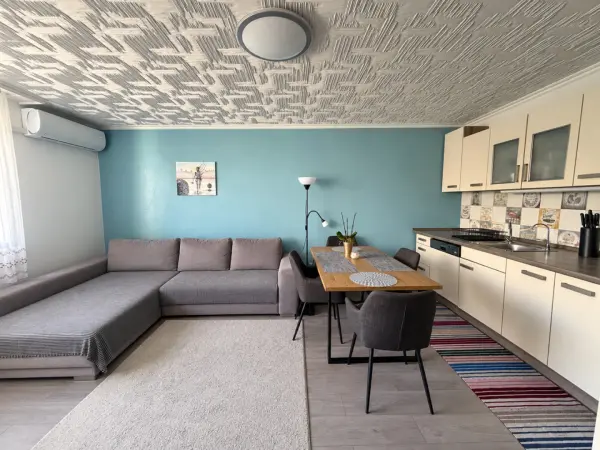 Eladó panel lakás, Tatabánya 3 szoba 56 m² 44.5 M Ft