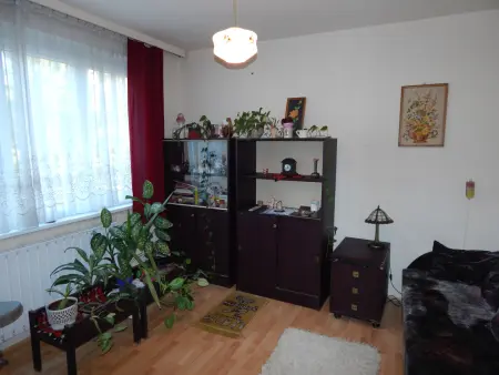 eladó panel lakás, Tatabánya