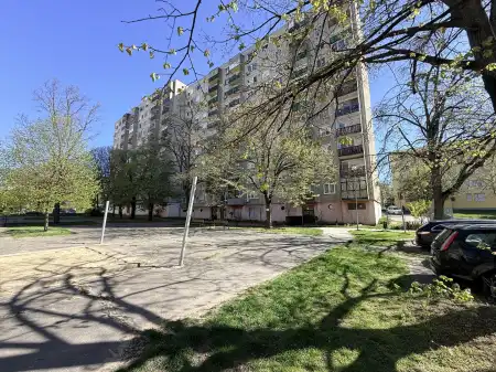 Eladó panel lakás, Tatabánya 2 szoba 50 m² 32.3 M Ft