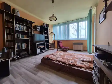 eladó panel lakás, Tiszafüred