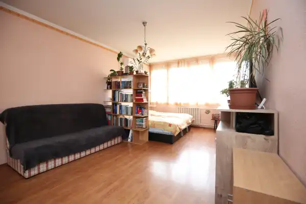 Eladó panel lakás, Vác 2 szoba 57 m² 41.9 M Ft