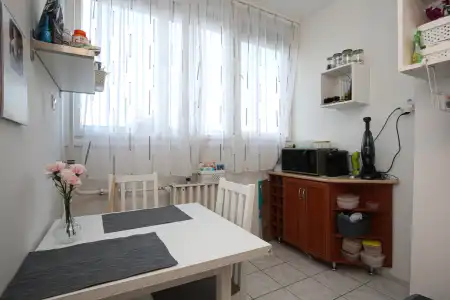 eladó panel lakás, Vác