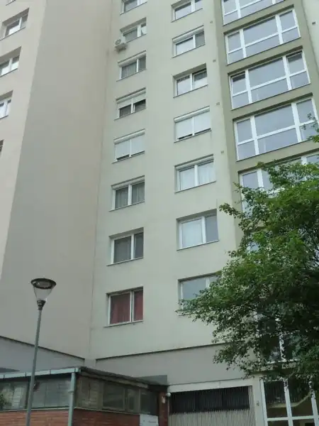 Eladó panel lakás, Veszprém 3 szoba 62 m² 57 M Ft