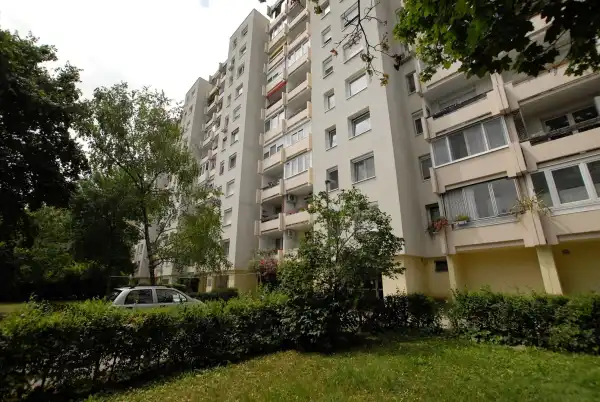 Eladó panel lakás, Veszprém 1 szoba 32 m² 28.9 M Ft