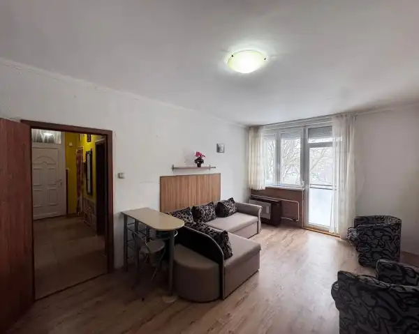 Eladó panel lakás, Zalaegerszeg 2 szoba 42 m² 28.6 M Ft