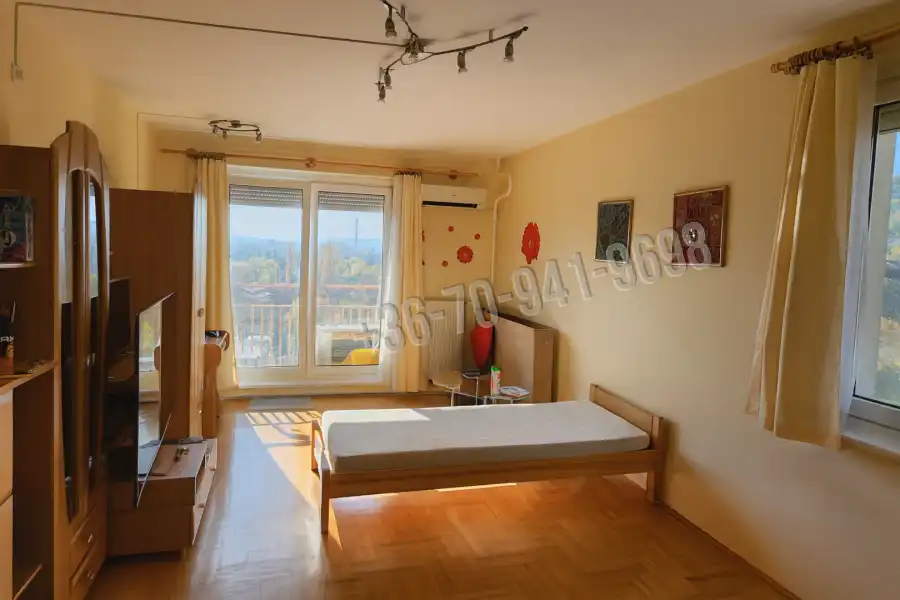 eladó panellakás, Budapest, III. kerület