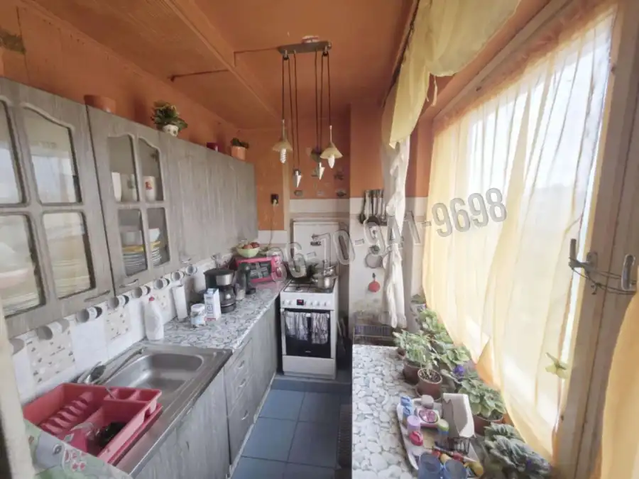 eladó panellakás, Dunaújváros