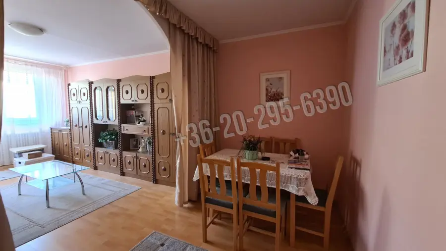 eladó panellakás, Dunaújváros