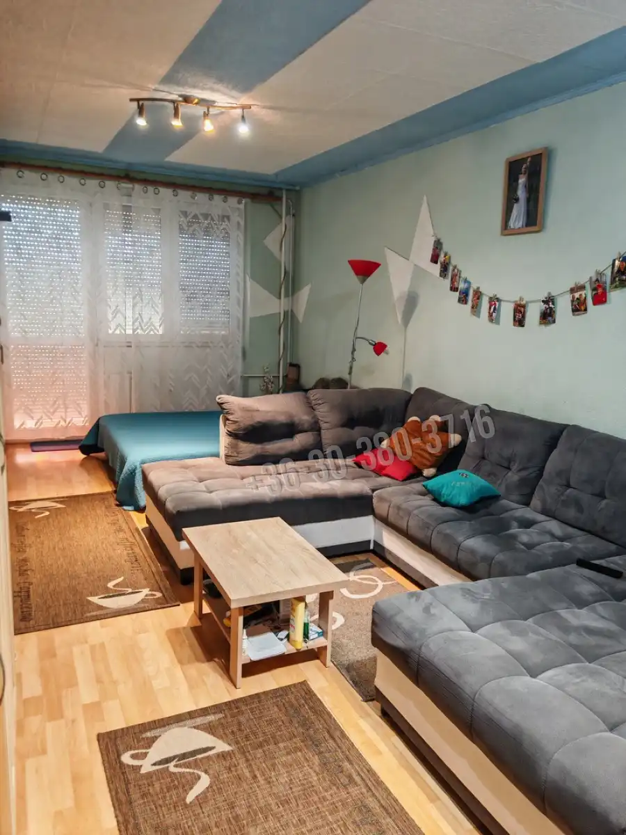 eladó panellakás, Dunaújváros