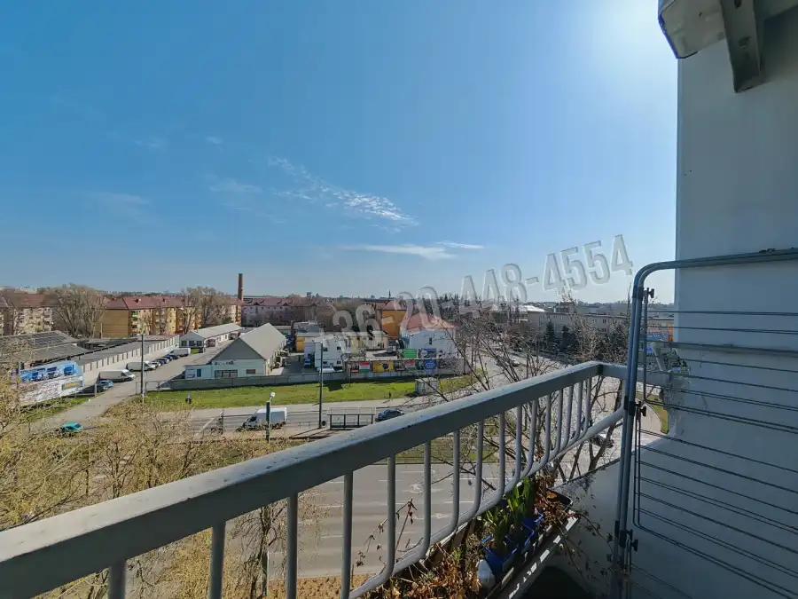 eladó panellakás, Szeged