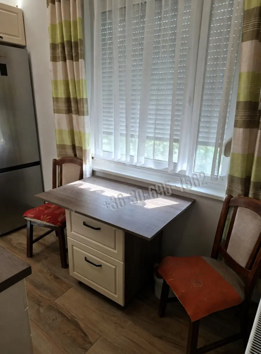 eladó panellakás, Székesfehérvár