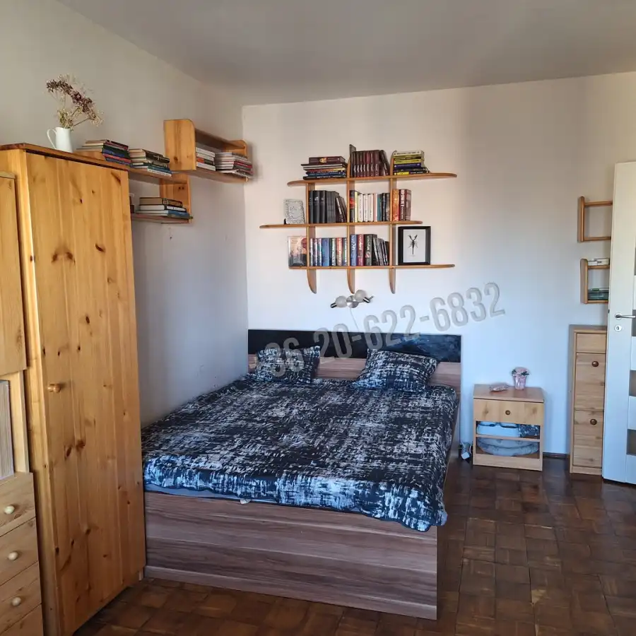 eladó panellakás, Székesfehérvár