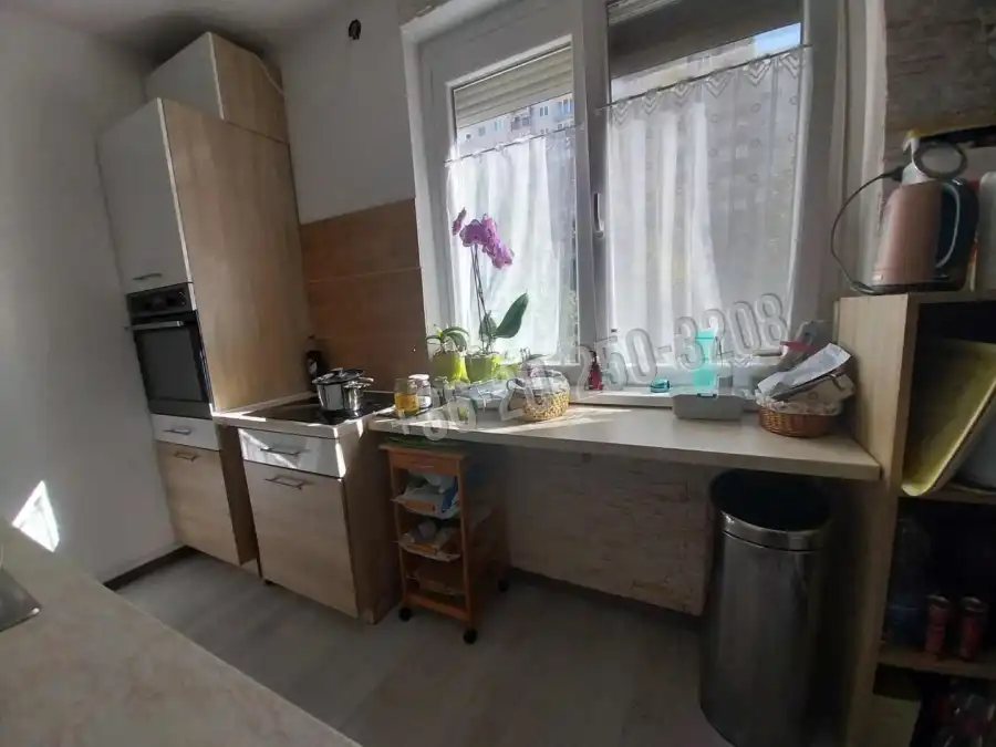 eladó panellakás, Tatabánya