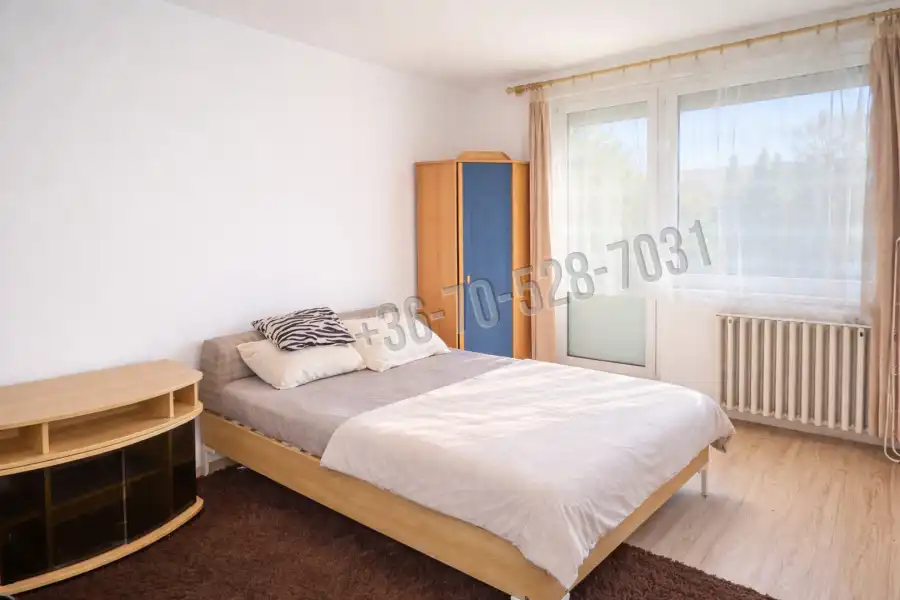 eladó panellakás, Tatabánya