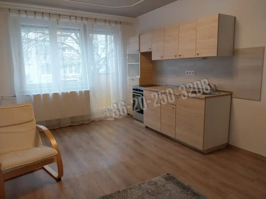 eladó panellakás, Tatabánya